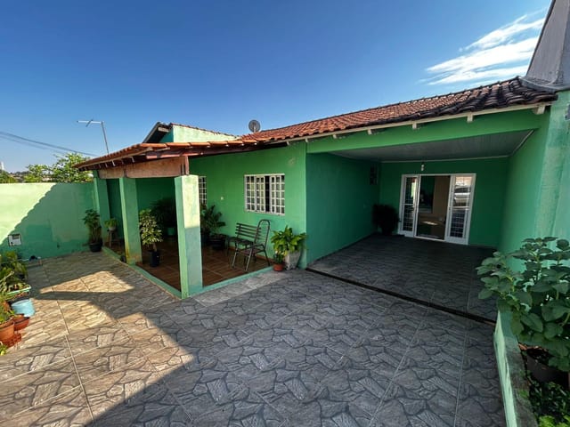 Foto do Casa - Oportunidade Única na Zona Norte! Casa com 3 quartos, quintal espaçoso e 200m² de terreno, ao lado da Av. Saul Elkind, perto de tudo que você precisa! | Londrina Cred Imóveis