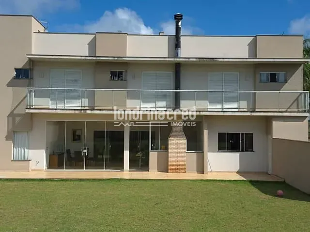 Casa com 350m² 4 quartos e 6 banheiros, à venda, no bairro Condomínio Villagio do Engenho em Cambé
