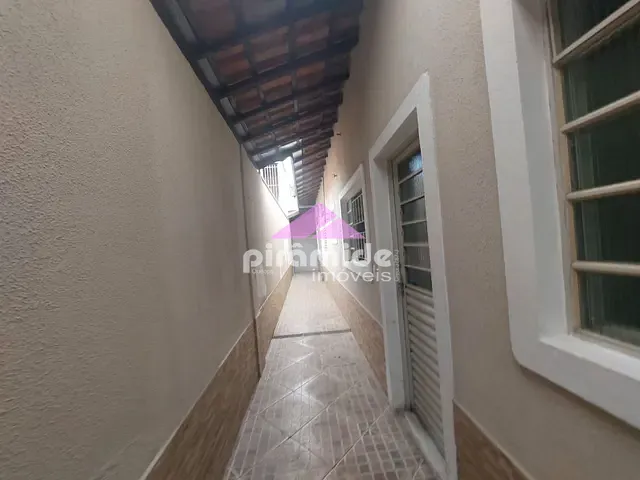 Casa com 125m² 3 quartos e 1 banheiro, à venda, no bairro Conjunto Residencial Galo Branco em São José dos Campos
