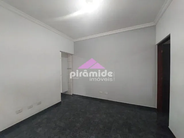 Casa com 125m² 3 quartos e 1 banheiro, à venda, no bairro Conjunto Residencial Galo Branco em São José dos Campos