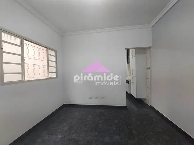 Casa com 125m² 3 quartos e 1 banheiro, à venda, no bairro Conjunto Residencial Galo Branco em São José dos Campos