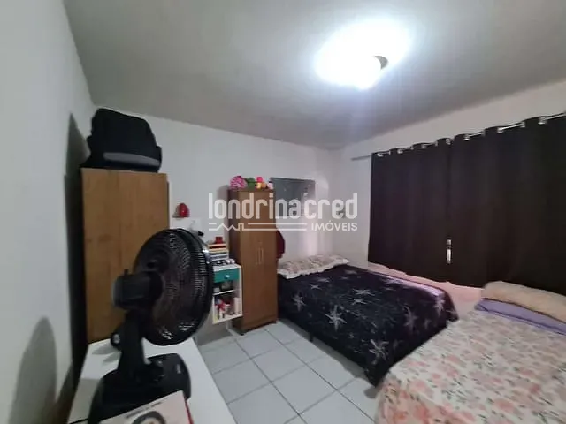 Casa com 408m² 4 quartos e 2 banheiros, à venda, no bairro Centro em Londrina