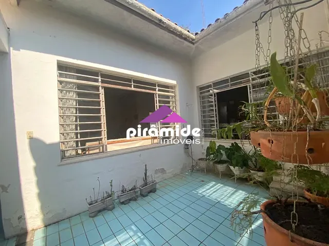 Casa com 384m² 4 quartos e 3 banheiros, à venda, no bairro Centro em São José dos Campos