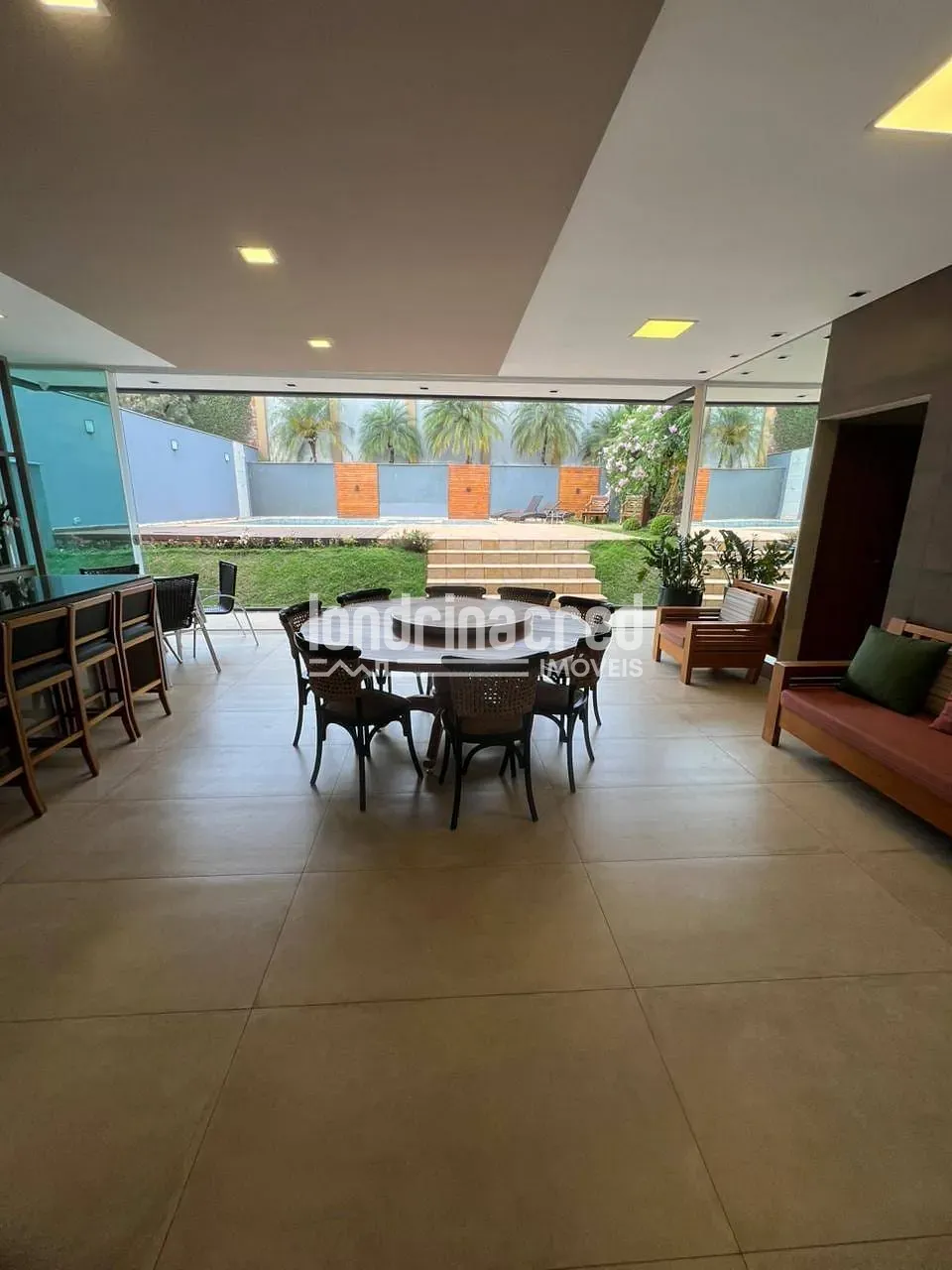 Casa, 3 quartos, 279 m² - Foto 30