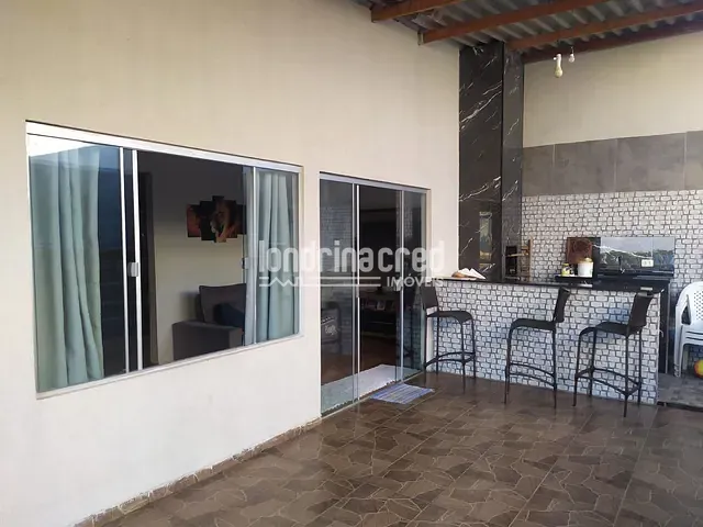 Casa à venda, no bairro Jardim Ana Eliza em Cambé