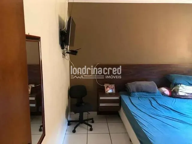 Casa com 382m² 3 quartos e 1 banheiro, à venda, no bairro Jardim Ilha do Mel em Londrina