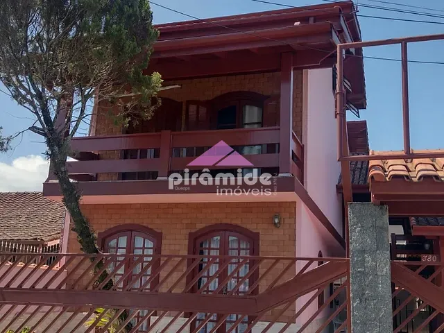 Casa com 336m² 3 quartos e 4 banheiros, à venda, no bairro Indaiá em Caraguatatuba