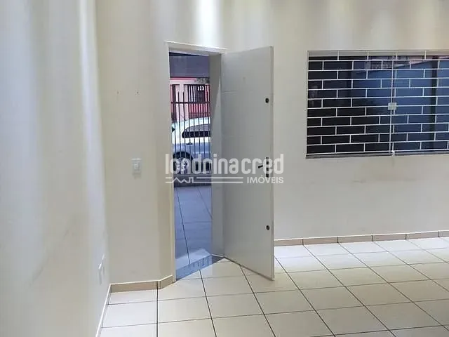 Casa com 125m² 2 quartos e 1 banheiro, à venda, no bairro Jardim Belém em Londrina
