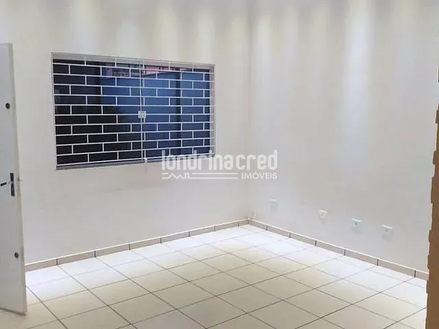 Casa com 125m² 2 quartos e 1 banheiro, à venda, no bairro Jardim Belém em Londrina