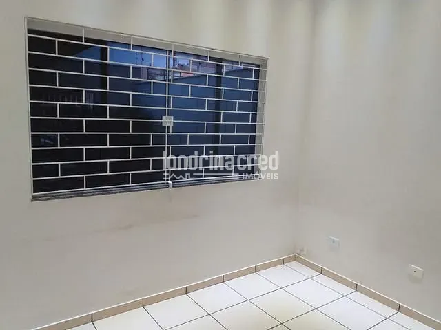 Casa com 125m² 2 quartos e 1 banheiro, à venda, no bairro Jardim Belém em Londrina