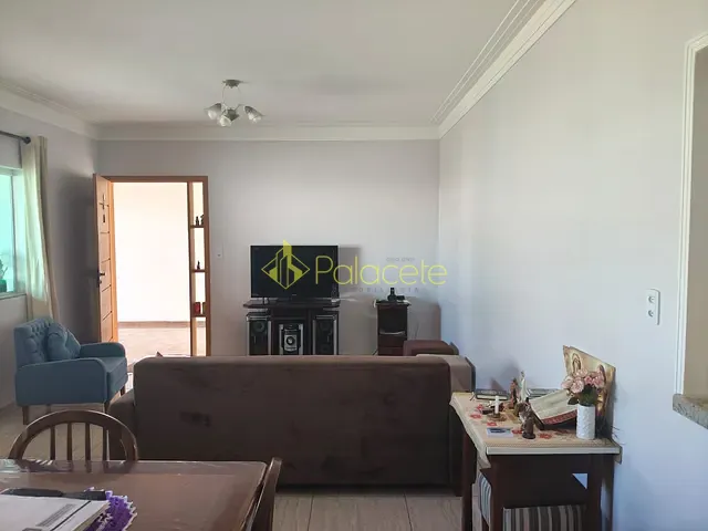 Casa 2 quartos e 2 banheiros, à venda, no bairro Comercial e Residencial Jardim Mariana em Pindamonhangaba