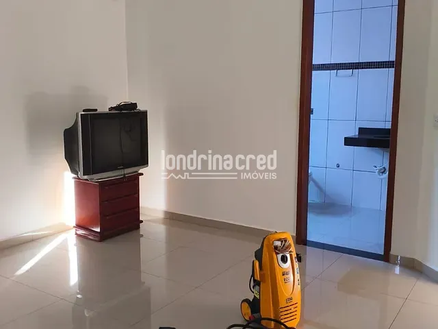 Casa com 270m² 2 quartos e 2 banheiros, à venda, no bairro Jardim Casa Grande em Ibiporã