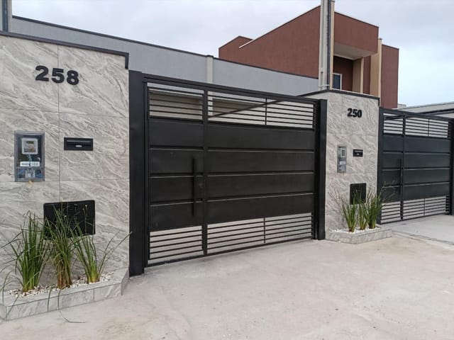 Casa com 100m² 3 quartos e 2 banheiros, à venda, no bairro Loteamento Residencial e Comercial Araguaia em Pindamonhangaba