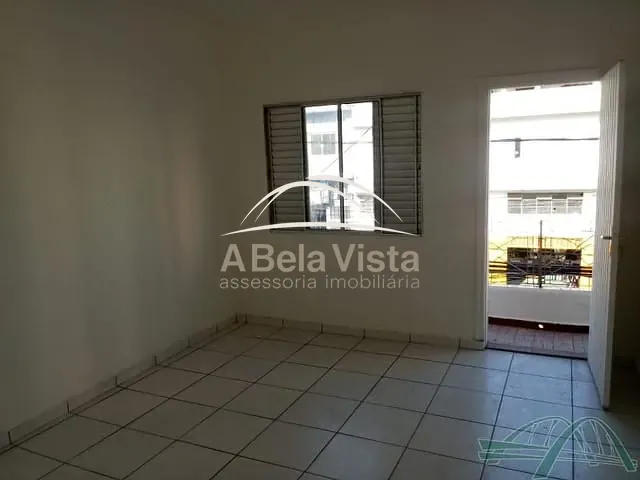 Casa 2 quartos e 1 banheiro, para alugar, no bairro Bela Vista em Osasco