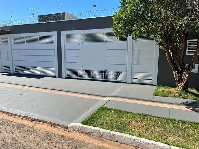 Casa com 210m² 3 quartos e 1 banheiro, à venda, no bairro Vila Jussara em Campo Grande