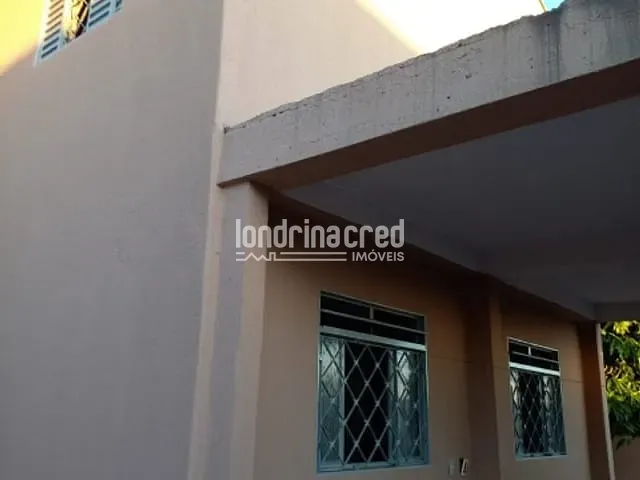 Casa com 221m² 3 quartos e 2 banheiros, à venda, no bairro Colúmbia em Londrina