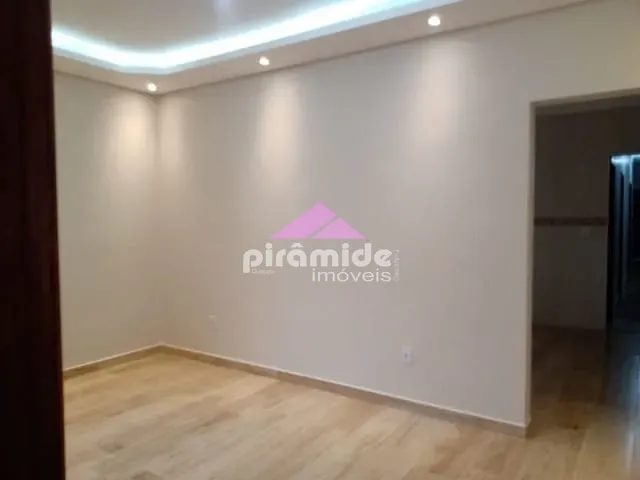 Casa com 153m² 3 quartos e 2 banheiros, à venda, no bairro Jardim Amália em Caçapava