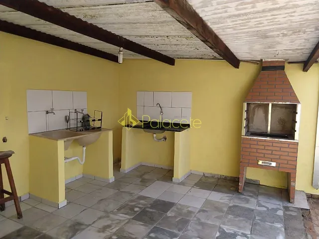 Casa com 250m² 3 quartos e 2 banheiros, à venda, no bairro Parque Residencial Flor do Vale em Tremembé