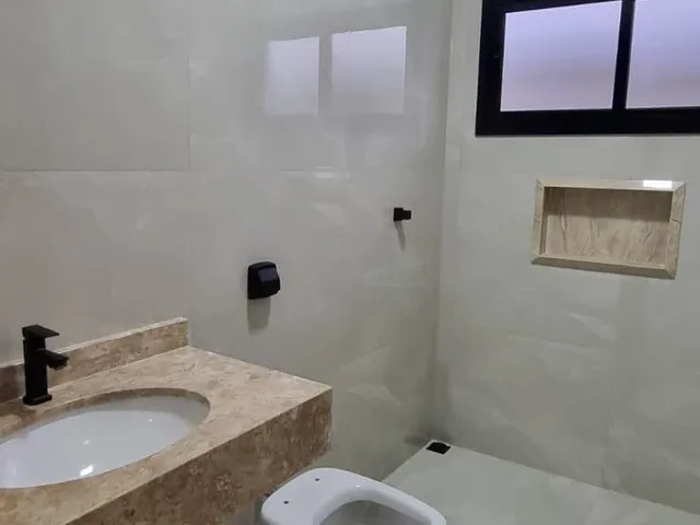Casa com 246m² 3 quartos e 3 banheiros, à venda, no bairro Loteamento Residencial e Comercial Bosque do Imperador em Pindamonhangaba