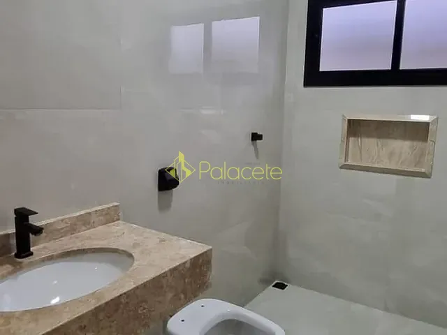Casa com 246m² 3 quartos e 3 banheiros, à venda, no bairro Loteamento Residencial e Comercial Bosque do Imperador em Pindamonhangaba