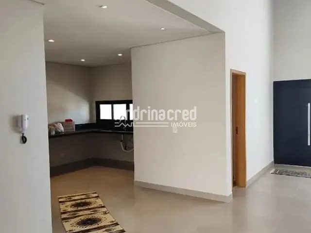Casa com 250m² 3 quartos e 3 banheiros, à venda, no bairro Loteamento Chamonix em Londrina