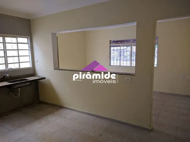 Casa com 131m² 2 quartos e 1 banheiro, à venda, no bairro Jardim Santa Inês III em São José dos Campos