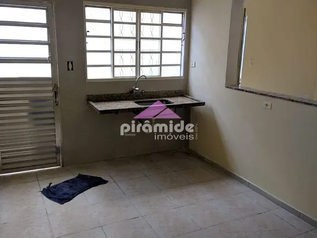 Casa com 131m² 2 quartos e 1 banheiro, à venda, no bairro Jardim Santa Inês III em São José dos Campos
