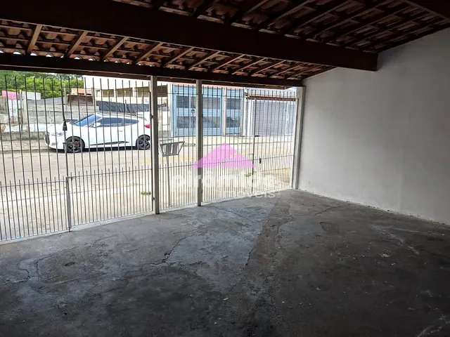 Casa com 131m² 2 quartos e 1 banheiro, à venda, no bairro Jardim Santa Inês III em São José dos Campos