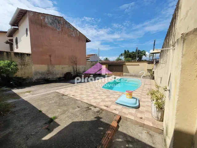 Casa com 360m² 1 quarto e 2 banheiros, à venda, no bairro Balneário dos Golfinhos em Caraguatatuba