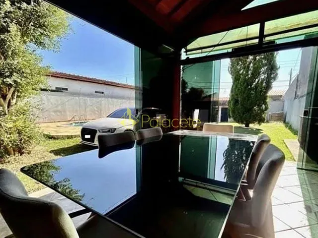 Casa com 450m² 2 quartos e 3 banheiros, à venda, no bairro Nossa Senhora do Perpétuo Socorro em Pindamonhangaba