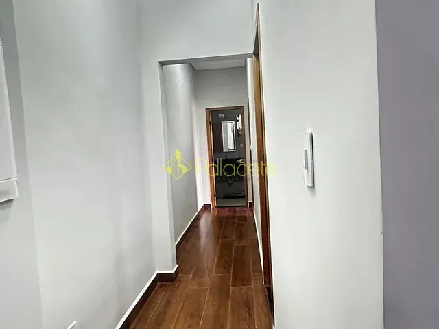 Casa com 450m² 2 quartos e 3 banheiros, à venda, no bairro Nossa Senhora do Perpétuo Socorro em Pindamonhangaba