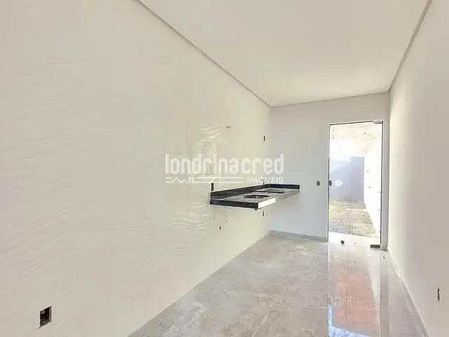 Casa com 150m² 3 quartos e 2 banheiros, à venda, no bairro Leonor em Londrina