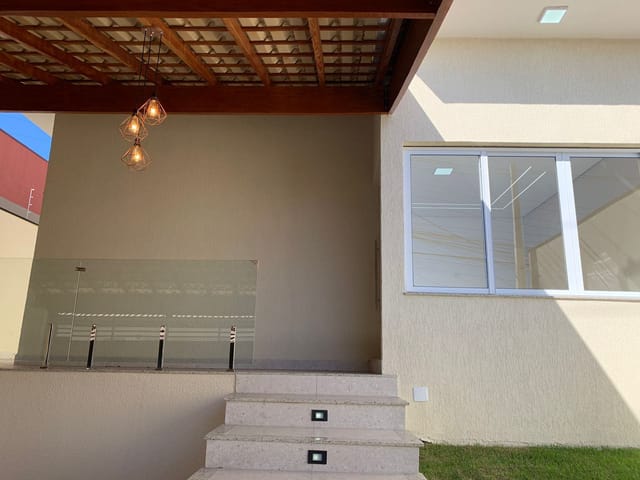 Casa com 200m² 3 quartos e 3 banheiros, à venda, no bairro Vila Suiça em Pindamonhangaba