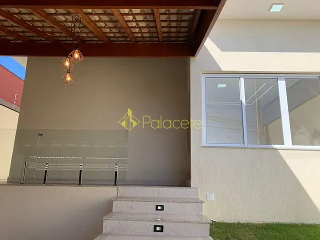 Casa com 200m² 3 quartos e 3 banheiros, à venda, no bairro Vila Suiça em Pindamonhangaba