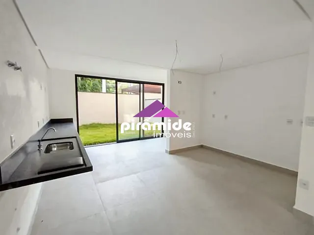 Casa com 110m² 3 quartos e 3 banheiros, à venda, no bairro Urbanova em São José dos Campos