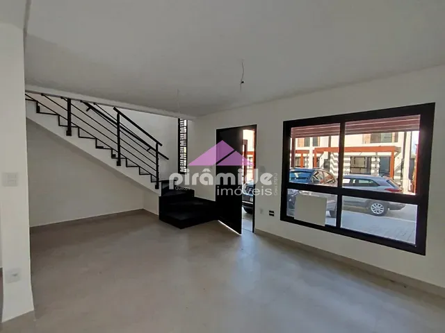 Casa com 110m² 3 quartos e 3 banheiros, à venda, no bairro Urbanova em São José dos Campos