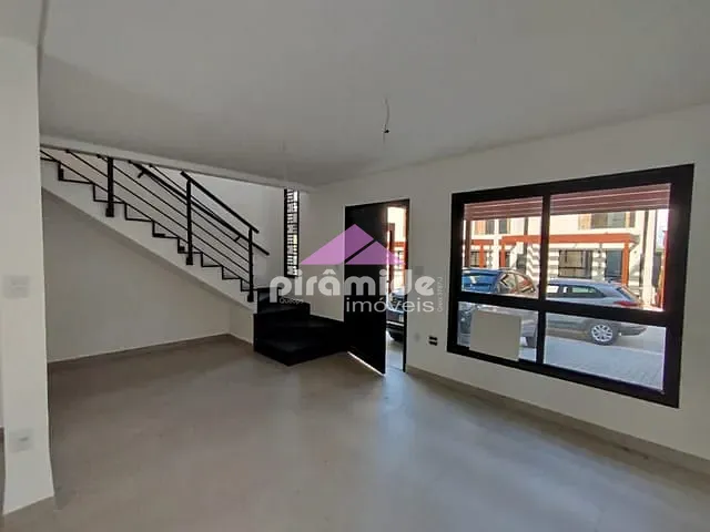 Casa com 110m² 3 quartos e 3 banheiros, à venda, no bairro Urbanova em São José dos Campos