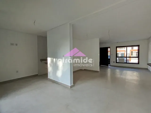 Casa com 110m² 3 quartos e 3 banheiros, à venda, no bairro Urbanova em São José dos Campos