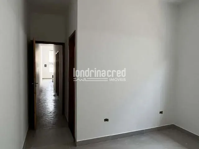 Casa com 125m² 2 quartos e 2 banheiros, à venda, no bairro Conjunto Habitacional José Garcia Molina em Londrina