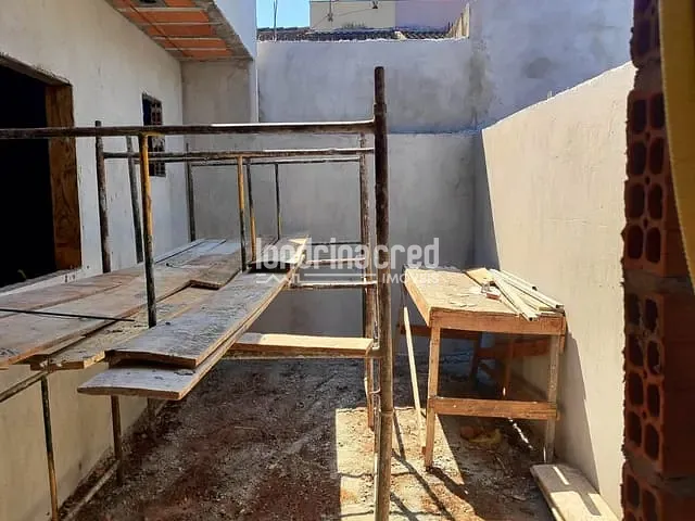 Casa com 126m² 3 quartos e 2 banheiros, à venda, no bairro Jardim do Café em Cambé