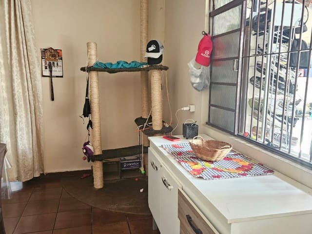 Casa com 435m² 3 quartos e 2 banheiros, à venda, no bairro Chácara da Galega em Pindamonhangaba