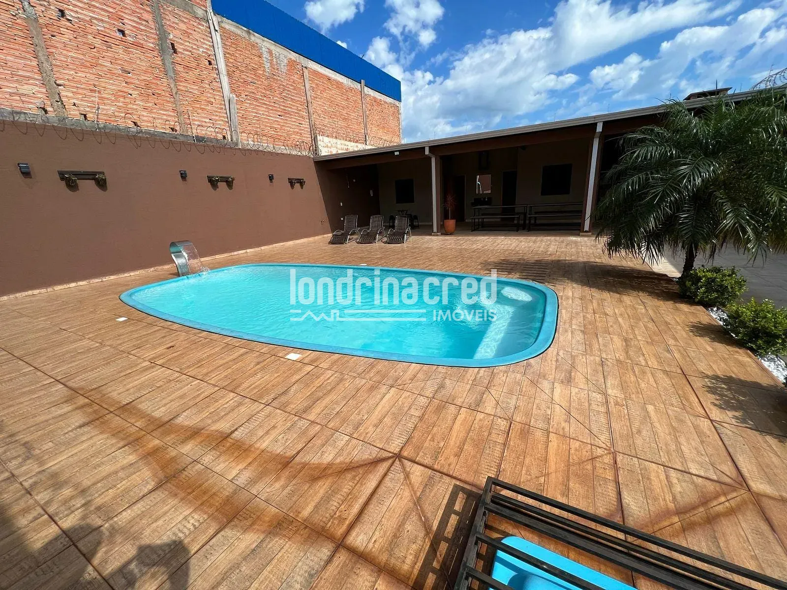 Casa, 1 quarto, 250 m² - Foto 2