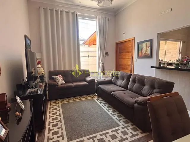 Casa com 176m² 2 quartos e 3 banheiros, à venda, no bairro Loteamento Flamboyant em Pindamonhangaba