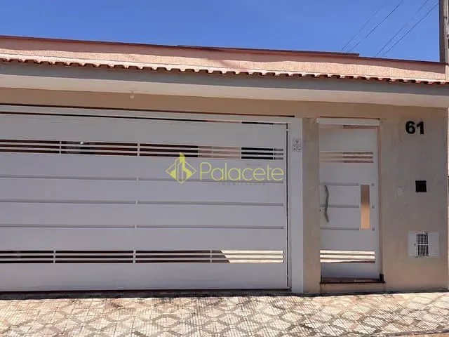 Casa com 176m² 2 quartos e 3 banheiros, à venda, no bairro Loteamento Flamboyant em Pindamonhangaba