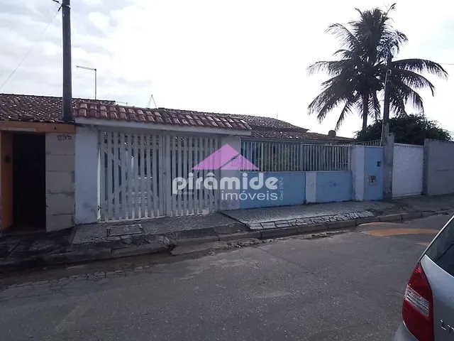 Casa com 300m² 3 quartos e 3 banheiros, à venda, no bairro Morro do Algodão em Caraguatatuba