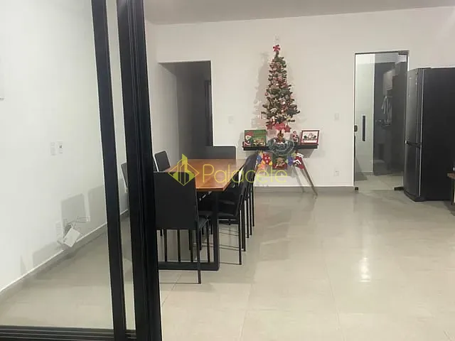 Casa com 125m² 2 quartos e 2 banheiros, à venda, no bairro Conjunto Habitacional Terra dos Ipês em Pindamonhangaba