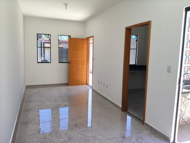 Casa com 125m² 2 quartos e 2 banheiros, à venda, no bairro Residencial Comercial Cidade Vista Alegre em Pindamonhangaba