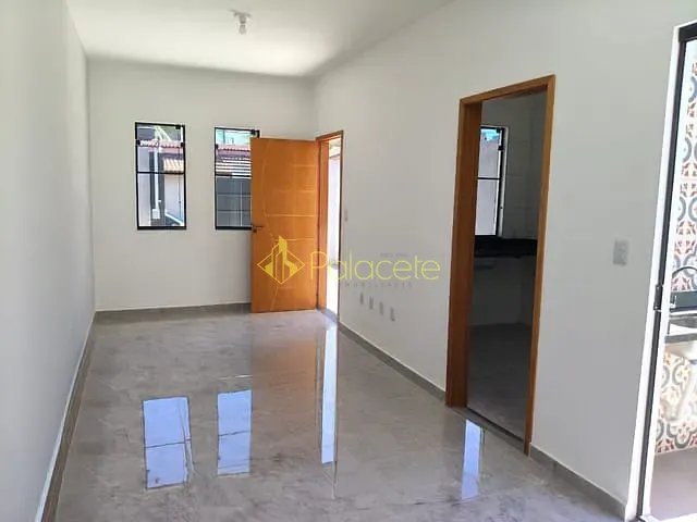 Casa com 125m² 2 quartos e 2 banheiros, à venda, no bairro Residencial Comercial Cidade Vista Alegre em Pindamonhangaba