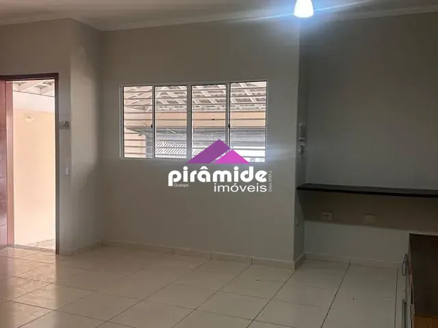 Casa com 175m², à venda, no bairro Loteamento Villa Branca em Jacareí
