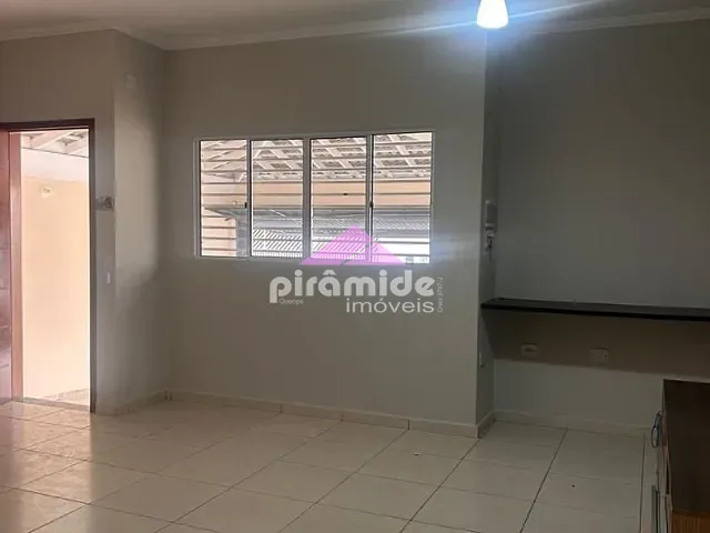 Casa com 175m², à venda, no bairro Loteamento Villa Branca em Jacareí